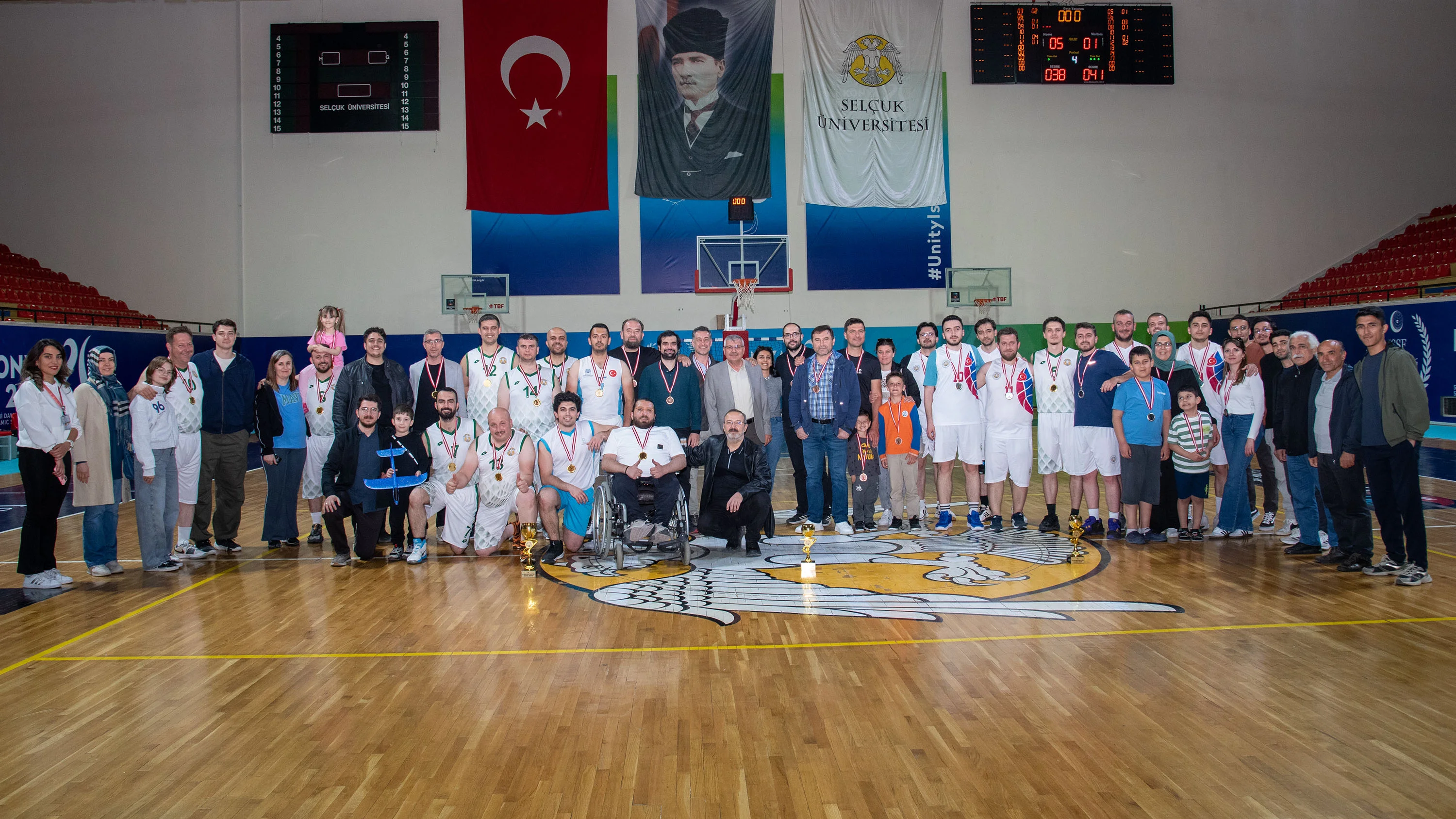 Selçuk Üniversitesi Spor Şenlikleri’nde kupa heyecanı